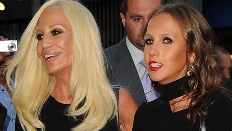 donatella versace con la figlia|donatella versace husband.